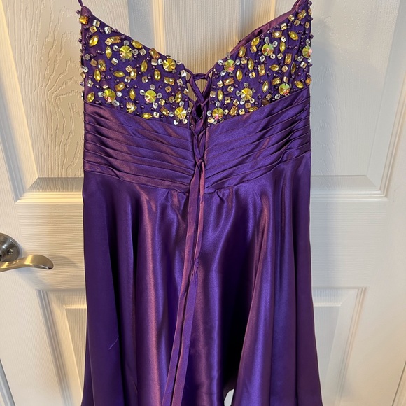 Dave & Johnny bejeweled purple prom dress, size 4. - Picture 7 of 7
